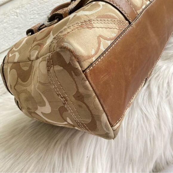 COACH Tan Signature Chelsea Optic Gallery Braided Handle Turnlock 10995 - Picture 6 of 11